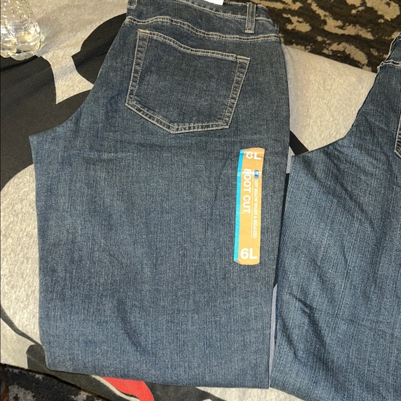 NWT Women Jeans by Merona in Bootcut in blue - Picture 9 of 10